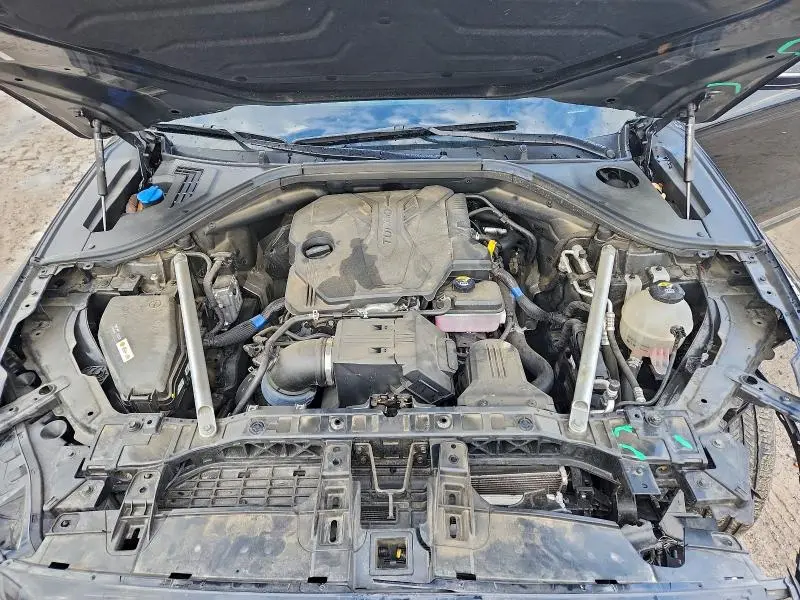 2022 GENESIS GV70 BASE  