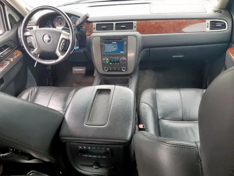 2010 GMC YUKON SLT  