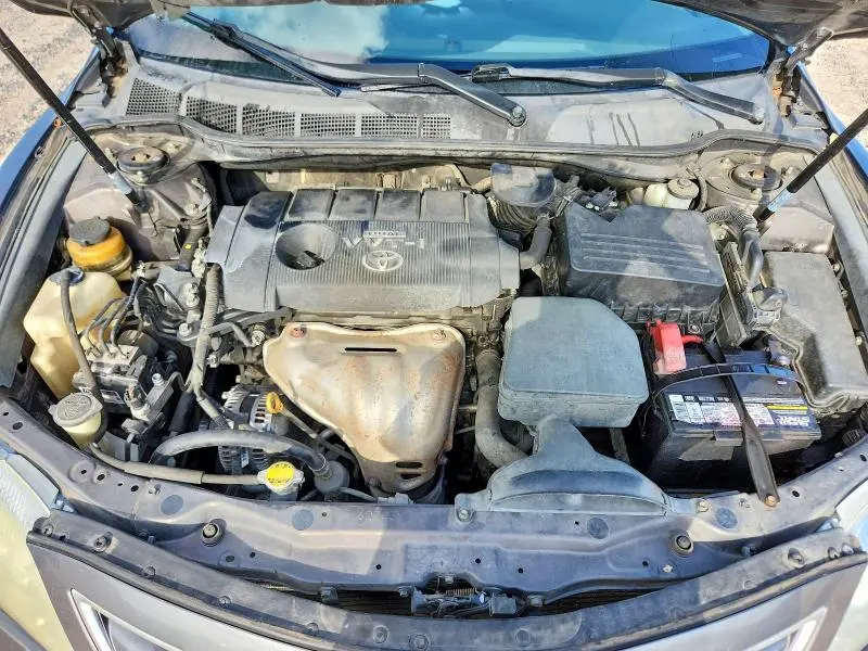2010 TOYOTA CAMRY LE  