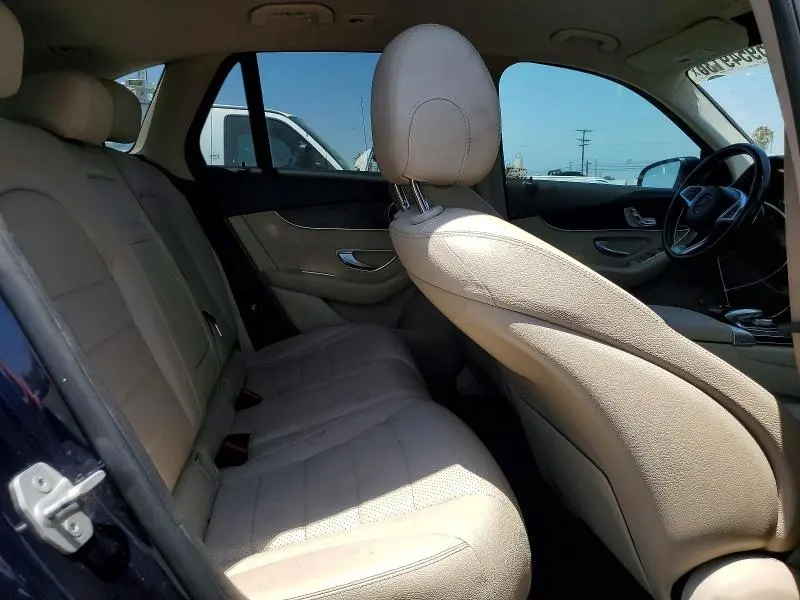 2016 MERCEDES-BENZ GLC 300  
