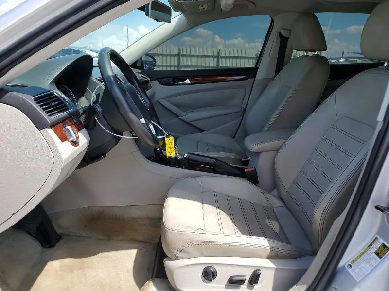 2012 VOLKSWAGEN PASSAT SEL  