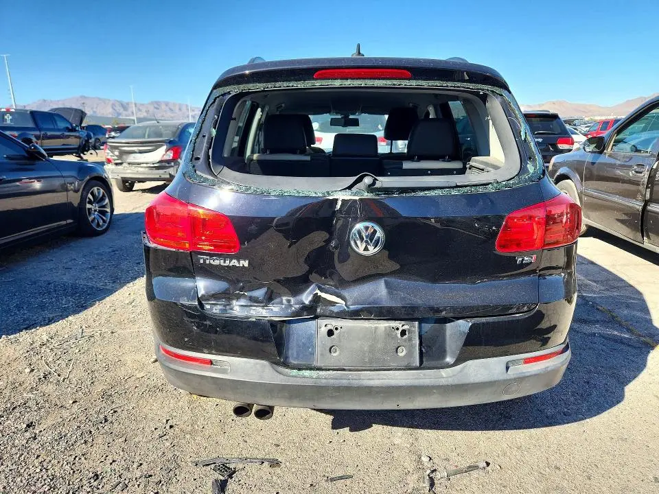 2017 VOLKSWAGEN TIGUAN S  