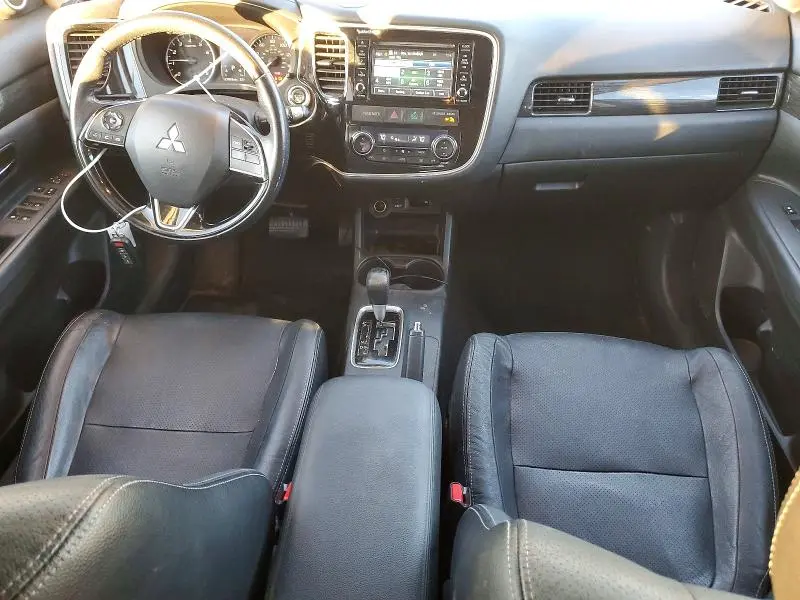 2016 MITSUBISHI OUTLANDER SE  