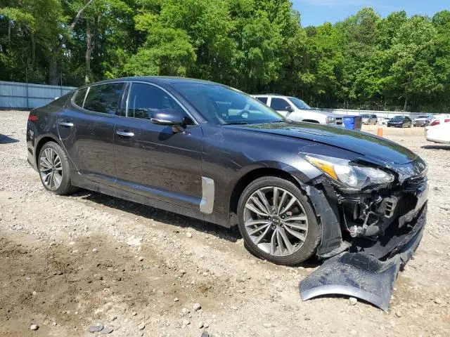 2019 KIA STINGER 