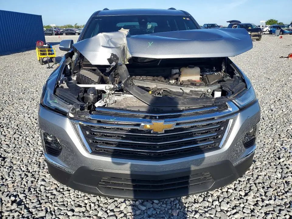 2023 CHEVROLET TRAVERSE LT  