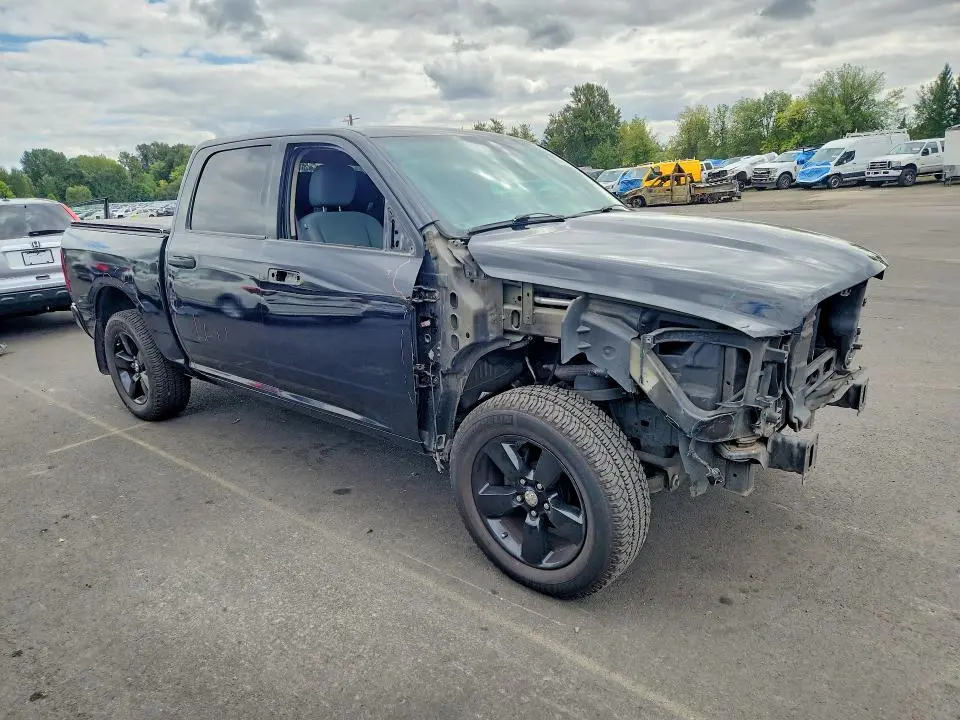 2014 RAM 1500 ST  
