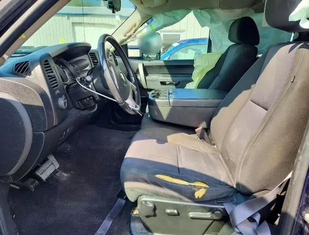 2011 CHEVROLET SILVERADO K1500 LT  