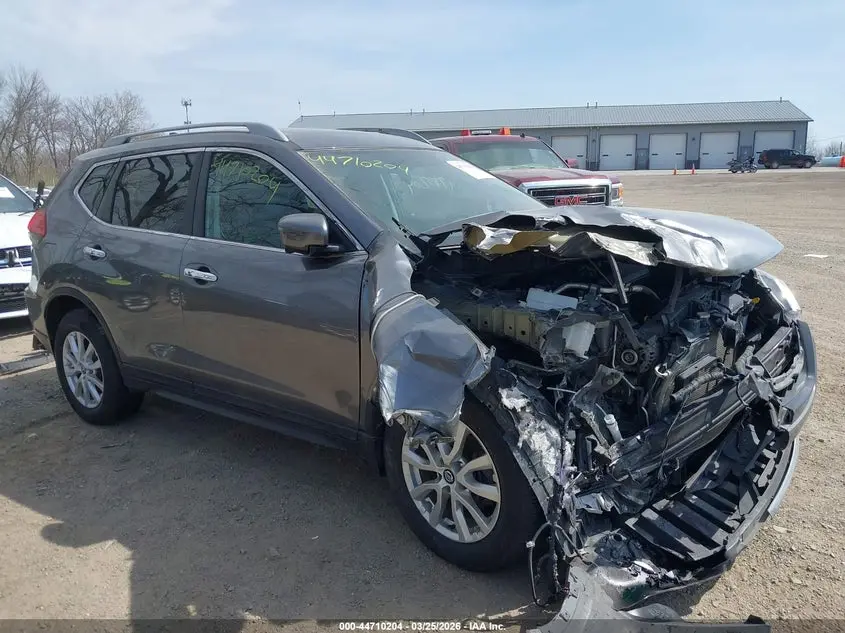 2017 NISSAN ROGUE SV