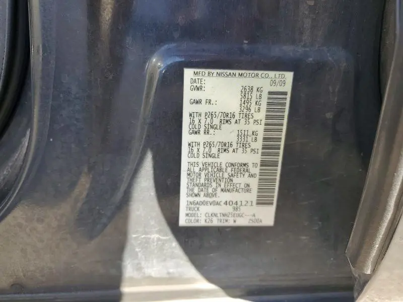 2010 NISSAN FRONTIER CREW CAB SE  
