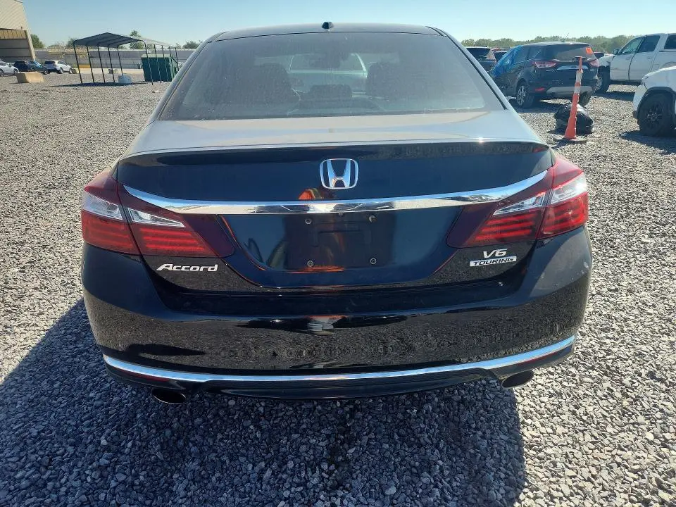 2016 HONDA ACCORD TOURING  
