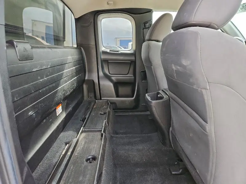 2021 TOYOTA TACOMA SR  