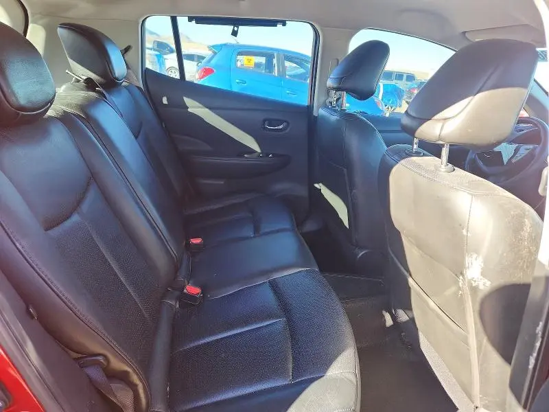 2015 NISSAN LEAF S  