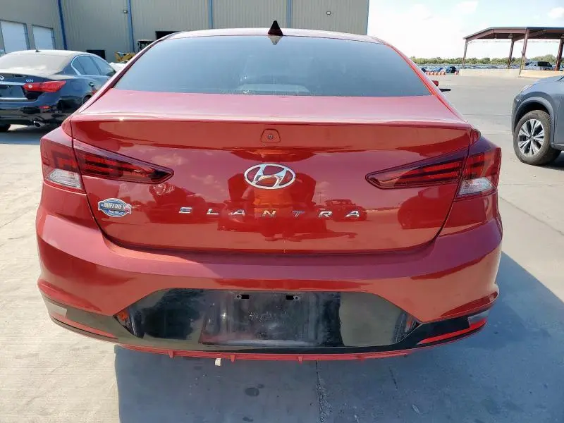 2019 HYUNDAI ELANTRA SEL  