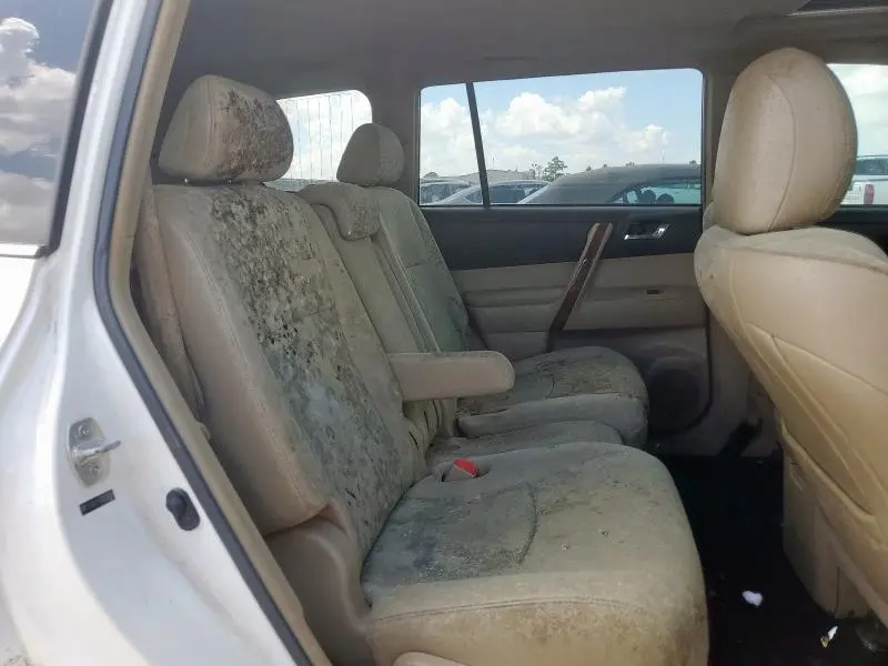 2013 TOYOTA HIGHLANDER LIMITED  