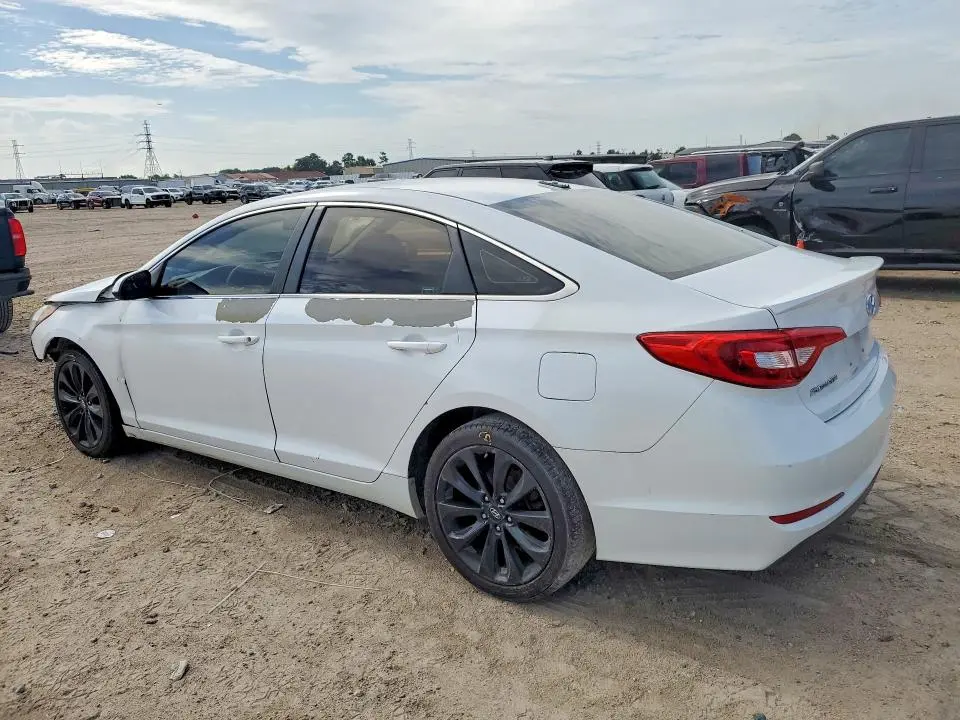 2017 HYUNDAI SONATA SE  