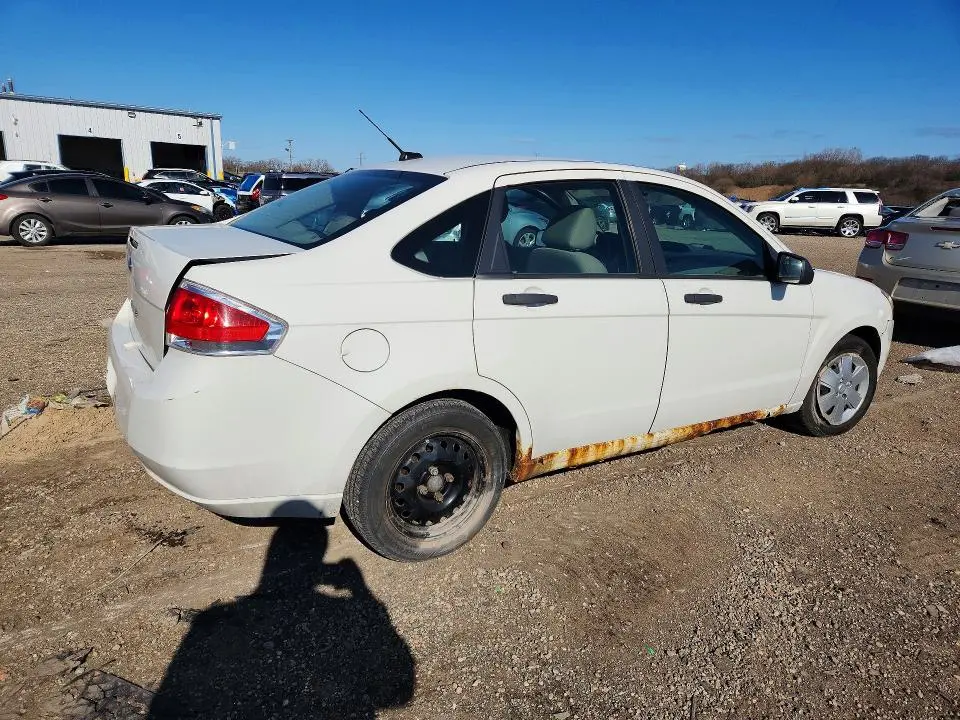 2010 FORD FOCUS S  