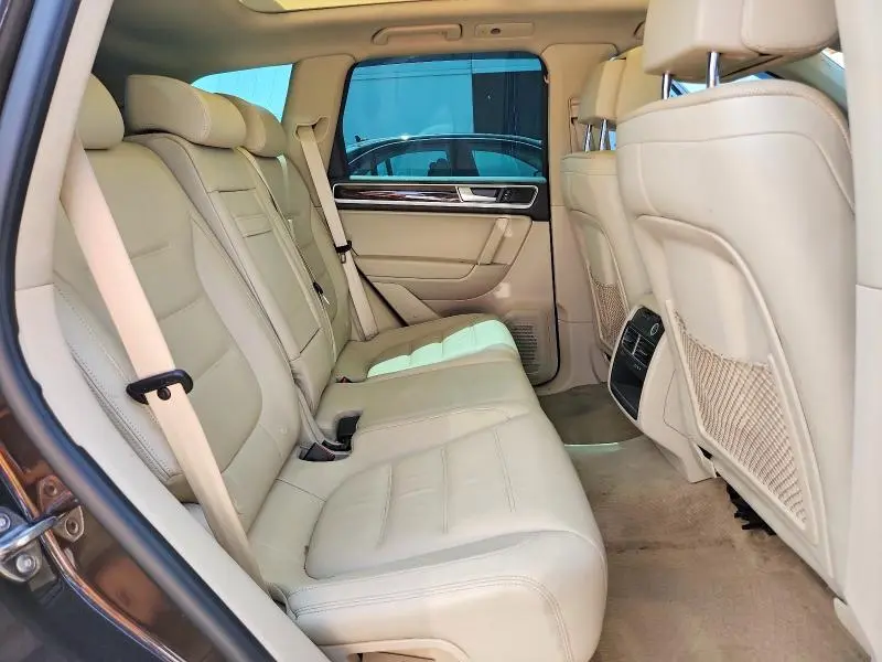 2016 VOLKSWAGEN TOUAREG SPORT  