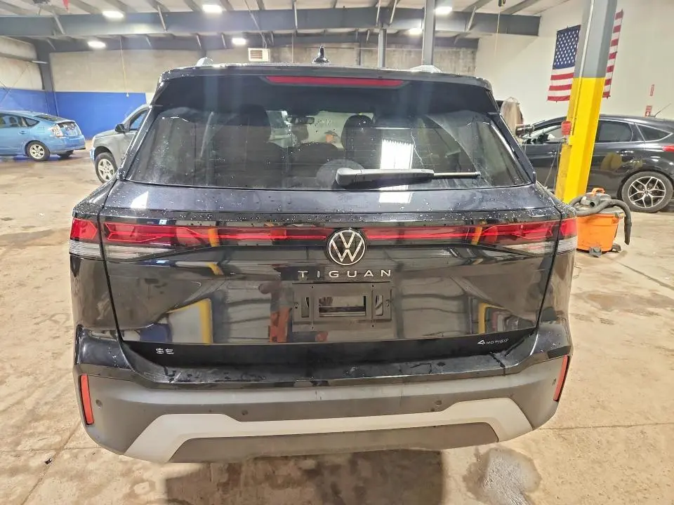 2026 VOLKSWAGEN TIGUAN SE  