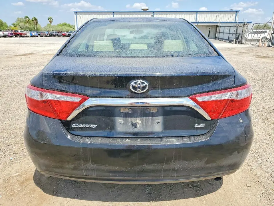 2015 TOYOTA CAMRY LE  