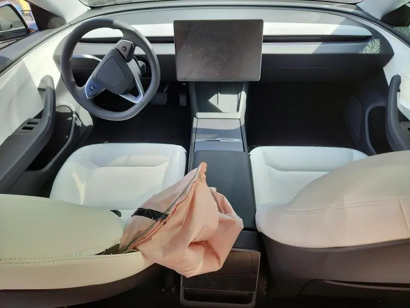 2026 TESLA MODEL 3   