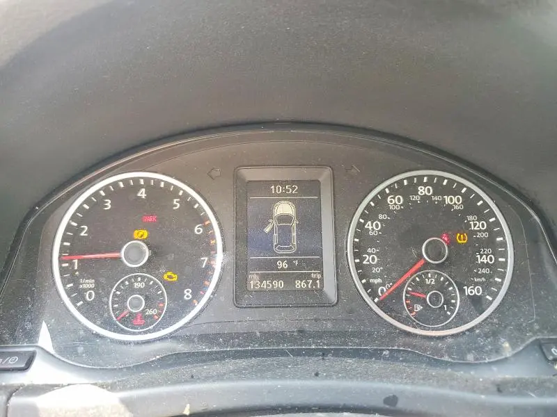 2014 VOLKSWAGEN TIGUAN S  