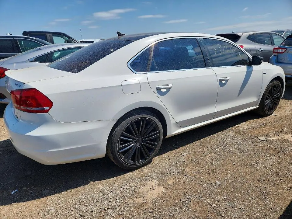 2014 VOLKSWAGEN PASSAT SE  