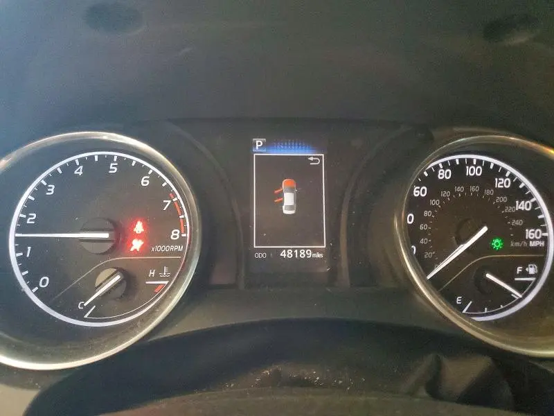 2018 TOYOTA CAMRY SE  