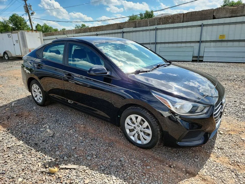 2022 HYUNDAI ACCENT SE  
