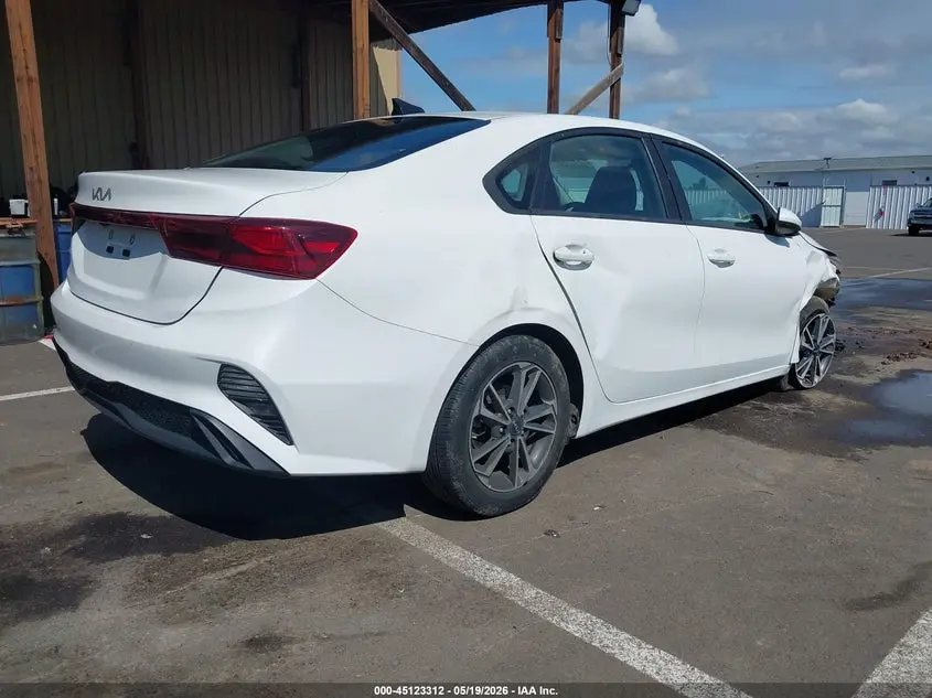 2022 KIA FORTE LXS
