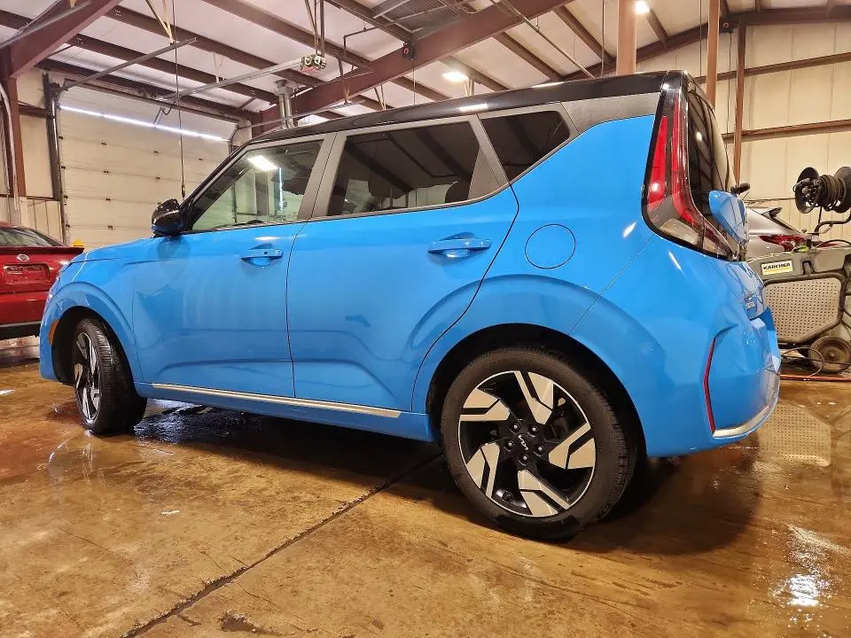 2023 KIA SOUL GT LINE  