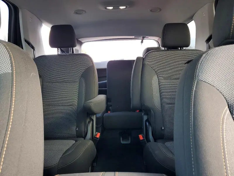 2021 CHEVROLET TRAVERSE LT  