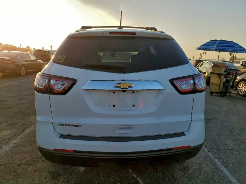 2017 CHEVROLET TRAVERSE LS  