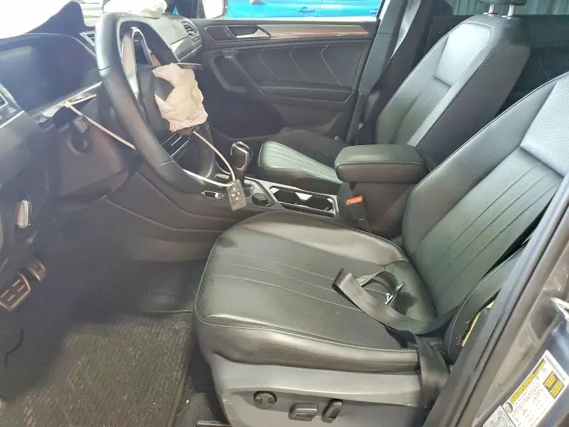2022 VOLKSWAGEN TIGUAN SE R-LINE BLACK  