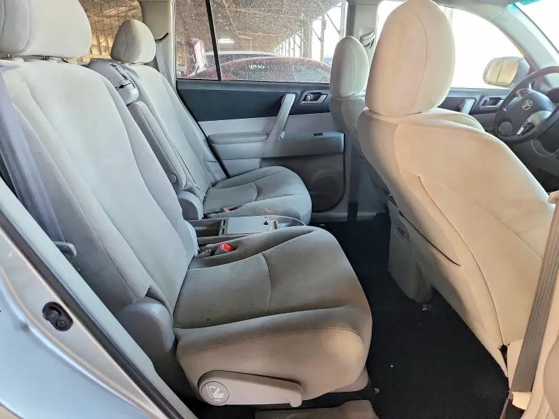 2012 TOYOTA HIGHLANDER BASE  