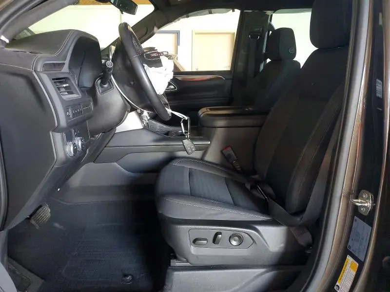 2021 GMC YUKON SLE  