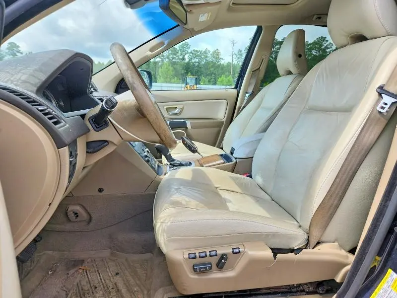 2011 VOLVO XC90 3.2  