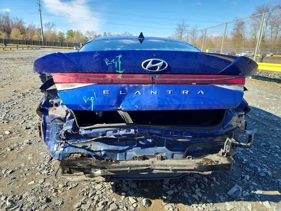 2021 HYUNDAI ELANTRA SEL  