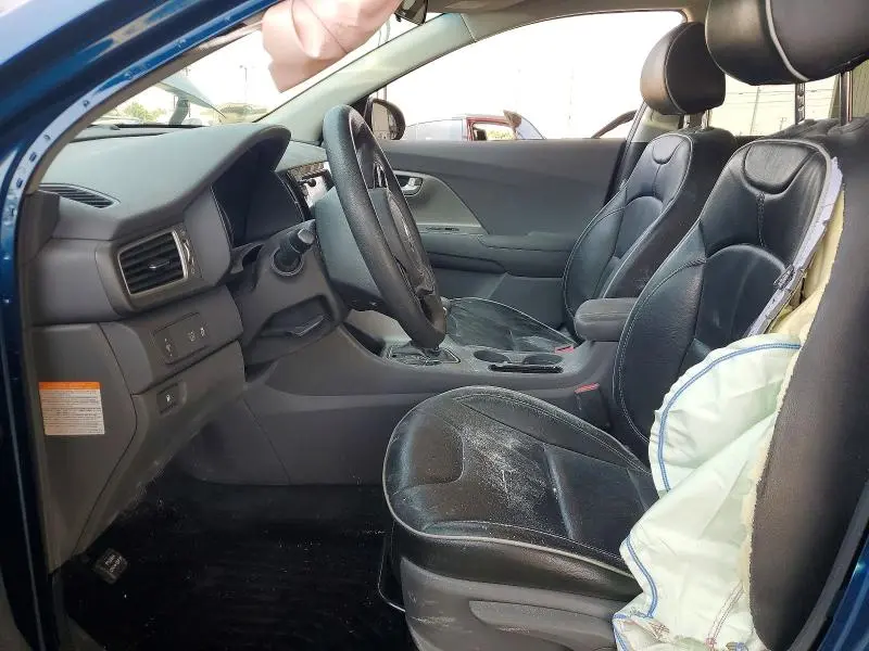 2019 KIA NIRO LX  
