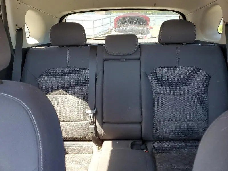 2017 KIA NIRO LX  