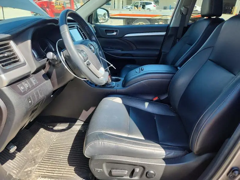 2018 TOYOTA HIGHLANDER XLE  
