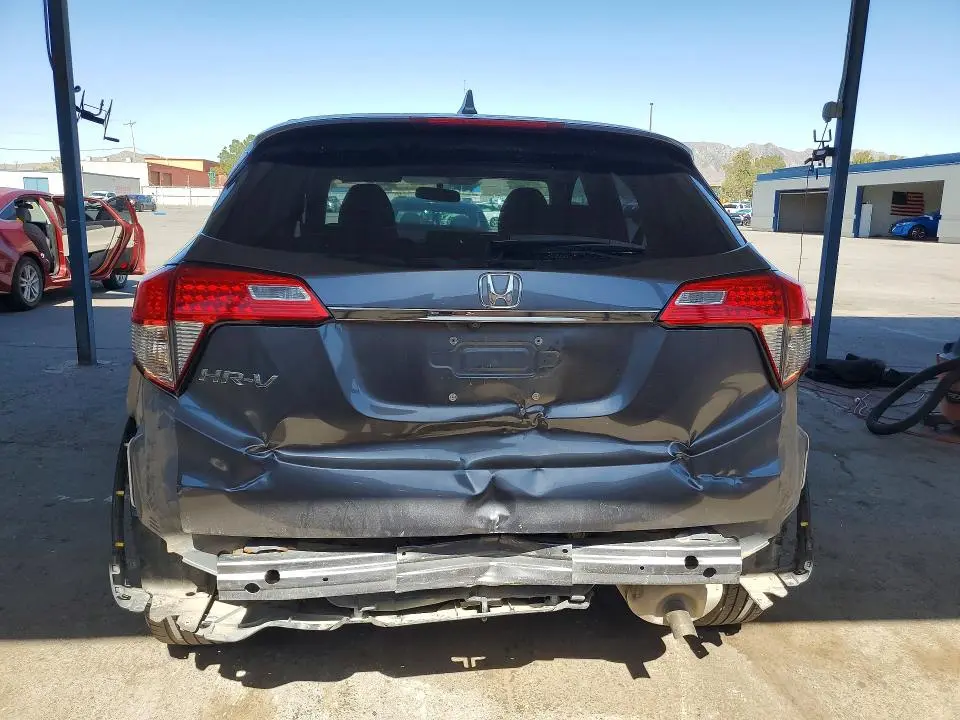 2022 HONDA HR-V LX  
