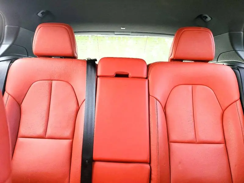 2019 VOLVO XC40 T5 MOMENTUM  