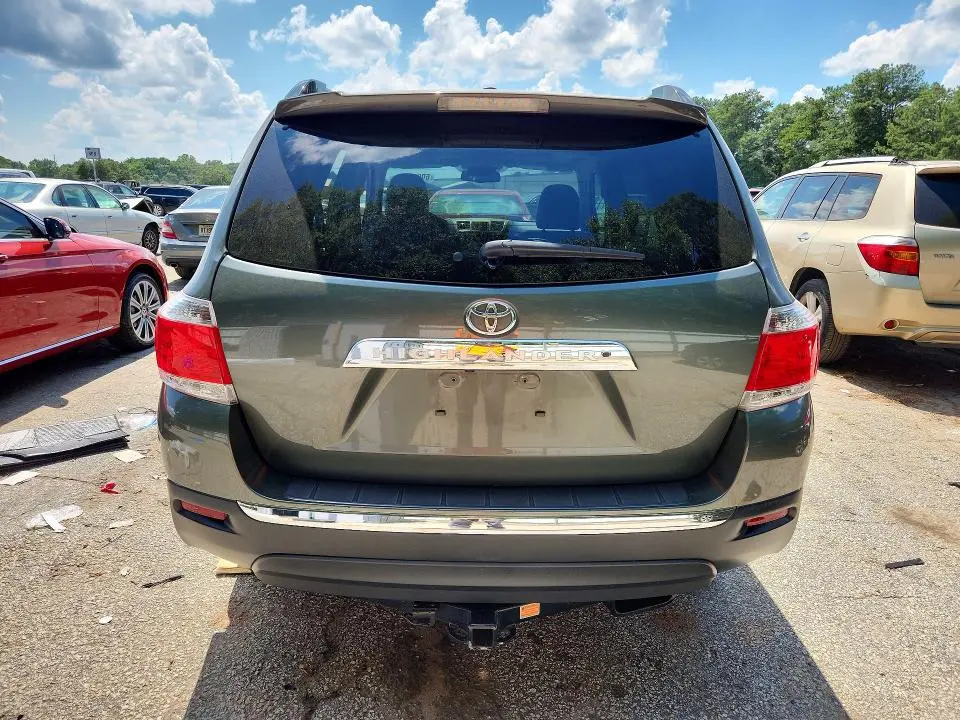 2013 TOYOTA HIGHLANDER LIMITED  