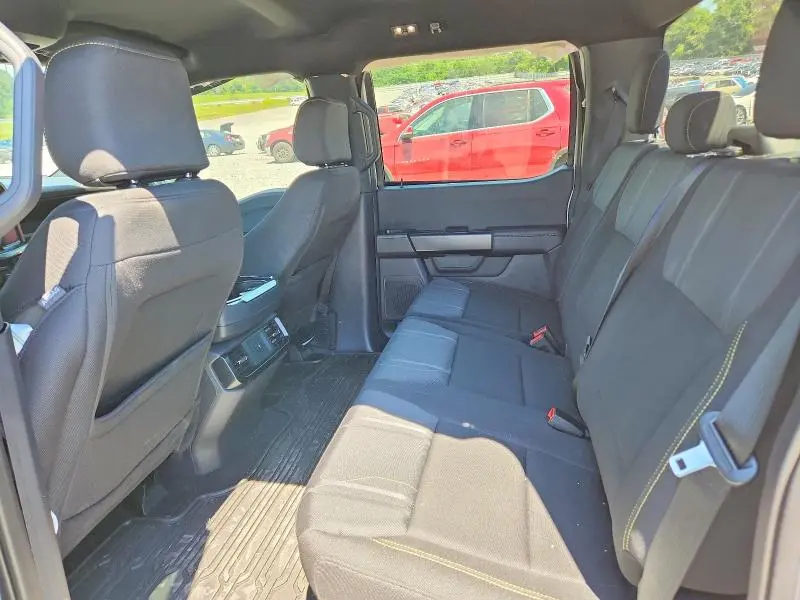 2025 FORD F150 STX  