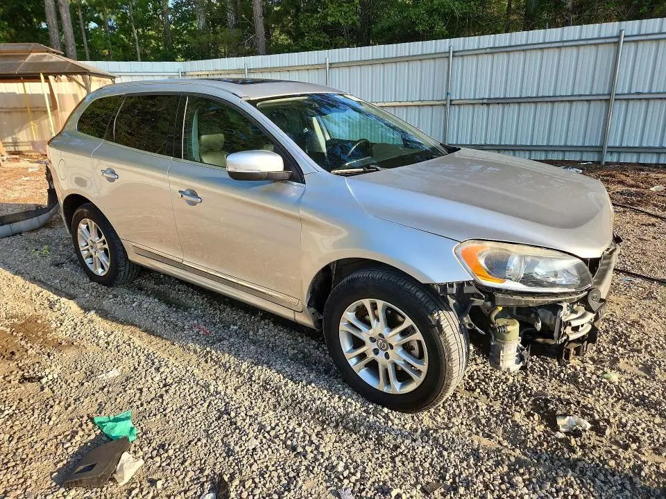 2016 VOLVO XC60 T5 PREMIER  