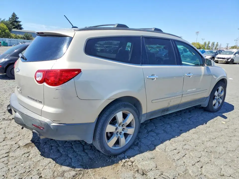 2010 CHEVROLET TRAVERSE LTZ  