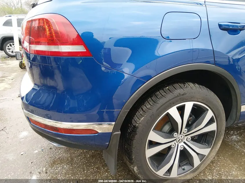 2017 VOLKSWAGEN TOUAREG V6 WOLFSBURG EDITION