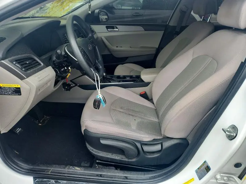 2017 HYUNDAI SONATA SE  