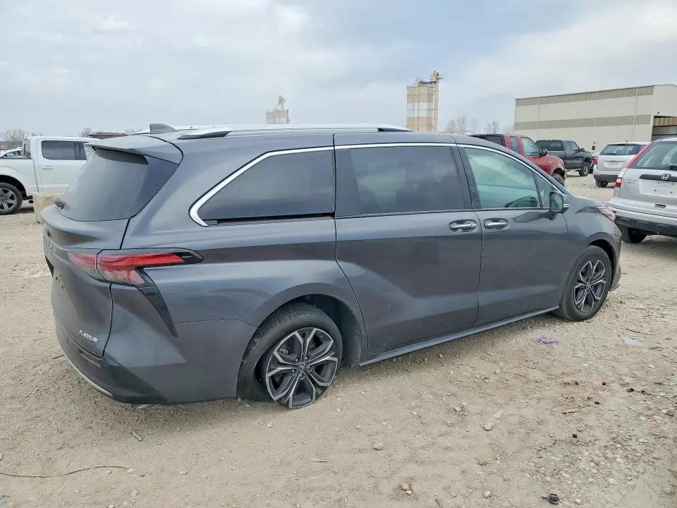 2025 TOYOTA SIENNA PLATINUM 7-PASSENGER  