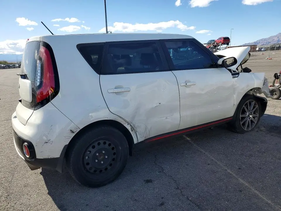 2017 KIA SOUL !  